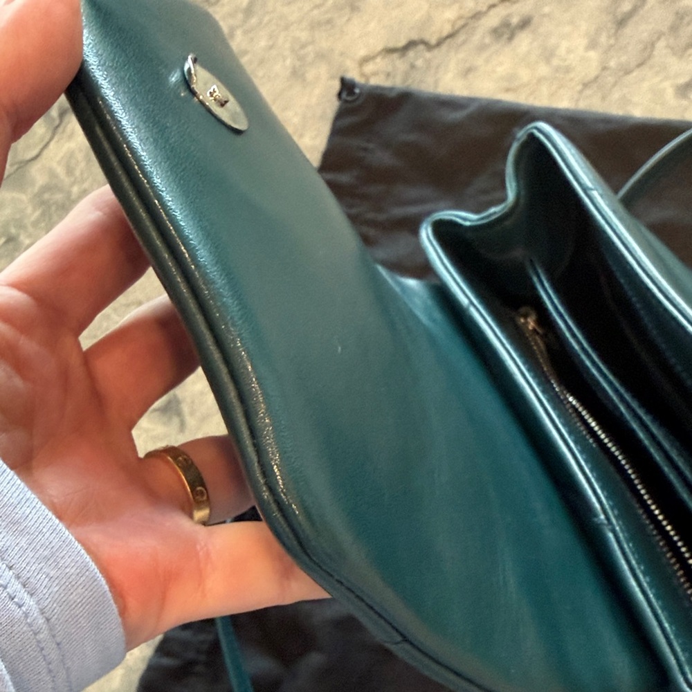 Saint Laurent Matelasse Calfskin Monogram LouLou Toy Crossbody - Picture 10 of 16